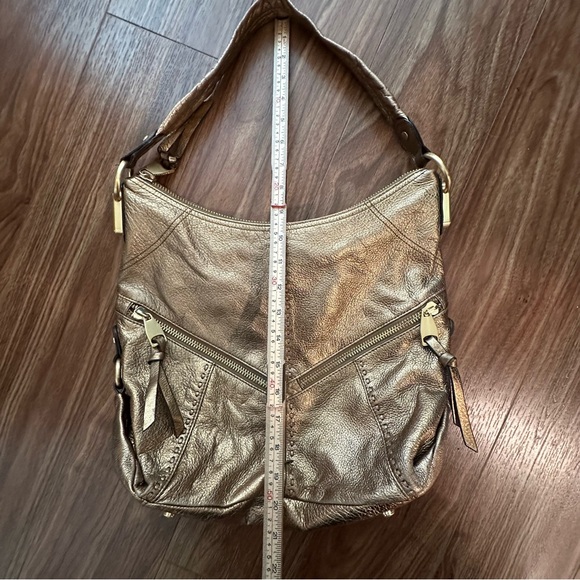 B. Makowsky Metallic Dark Gold 100% Leather Hobo Shoulder Bag - Picture 8 of 10